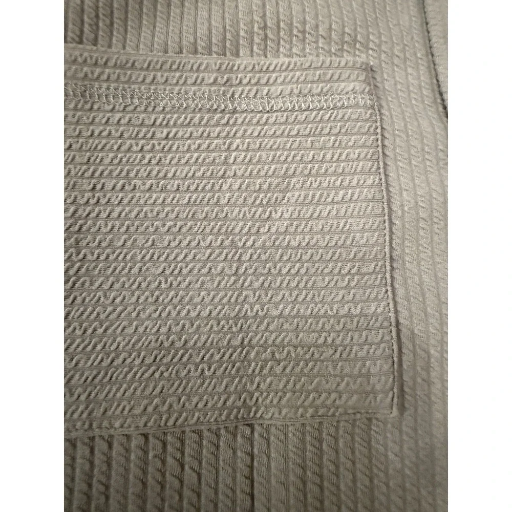 Men's  Gray Small crewneck long sleeve‎ Pullover textured Top Activewear